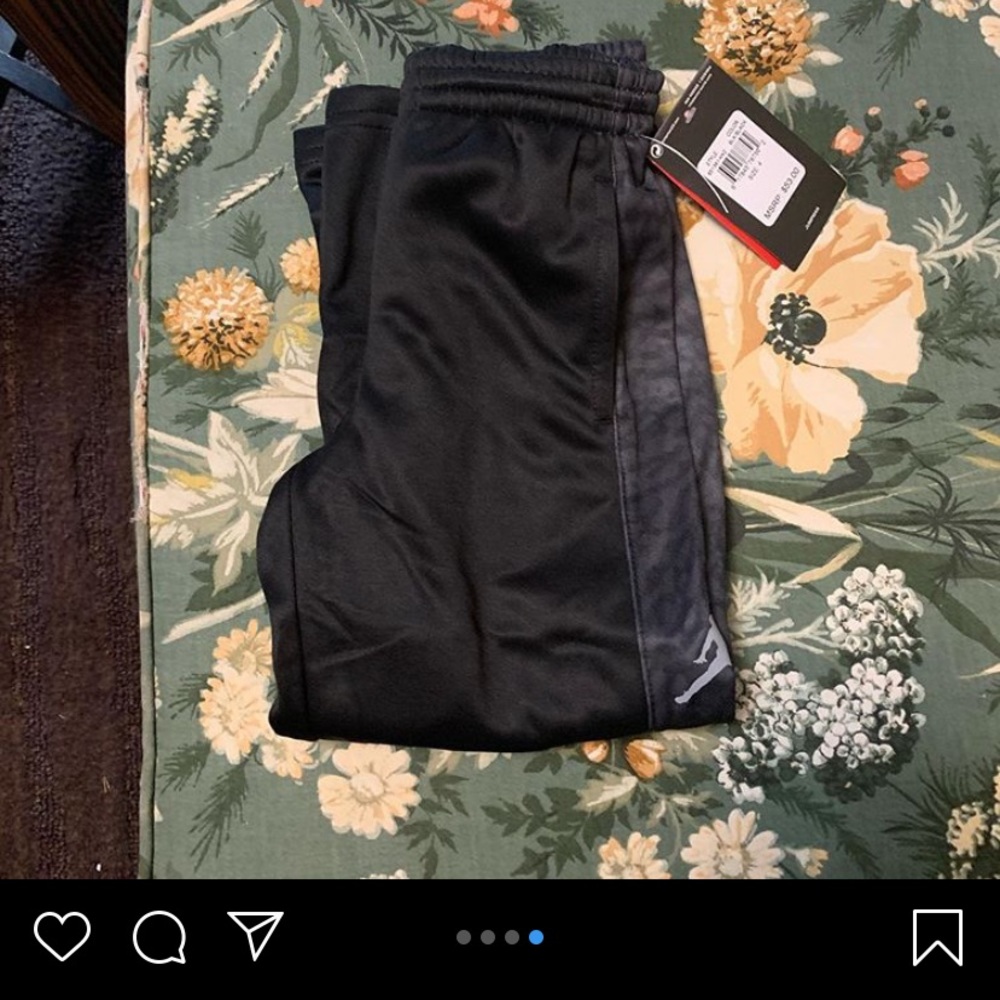 Kids Jordan sweatpants